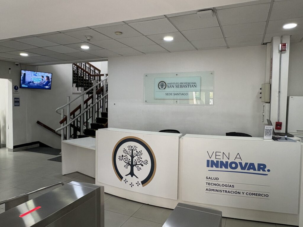 Recepción del nuevo edificio · Miguel Claro 337, Providencia