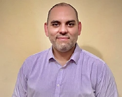Retrato de Sebastián Pizarro, speaker del Hacking Game